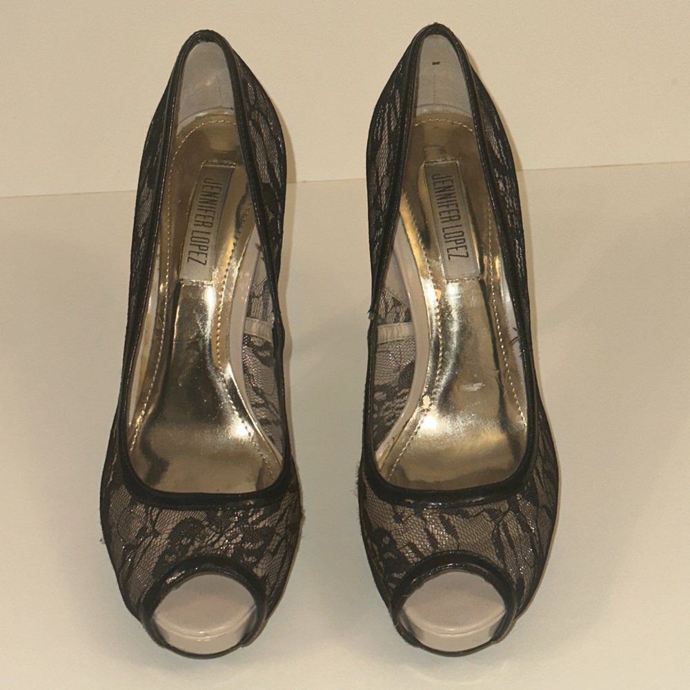 Jennifer Lopez stiletto heels